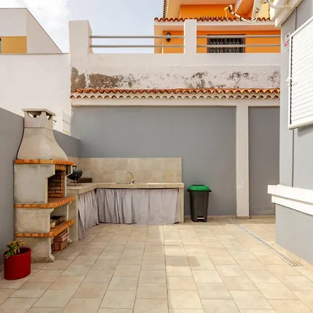 Konukevi Escape To Your Private Pool, Sea Views And Bbq Las Palmas de Gran Canaria