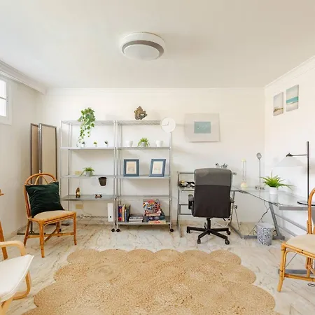 Escape To Your Private Pool, Sea Views And Bbq