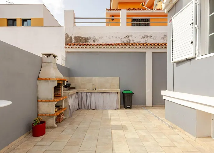 게스트하우스 Escape To Your Private Pool, Sea Views And Bbq 라스팔마스