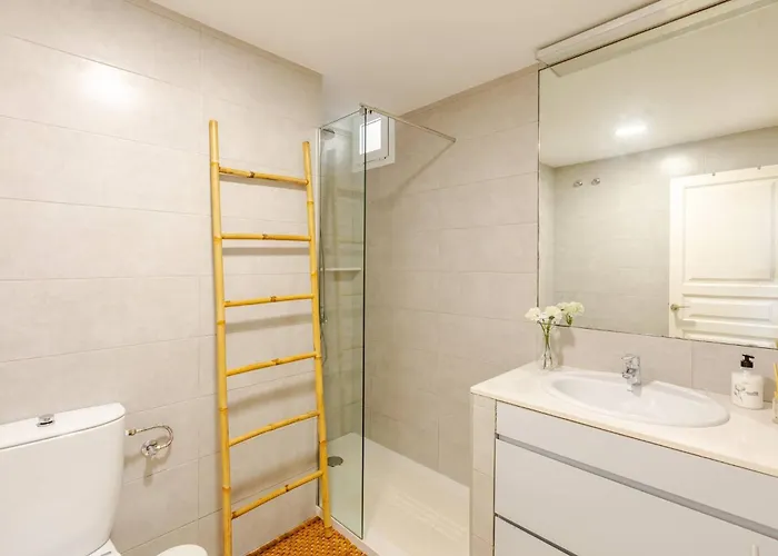 게스트하우스 Escape To Your Private Pool, Sea Views And Bbq 2*