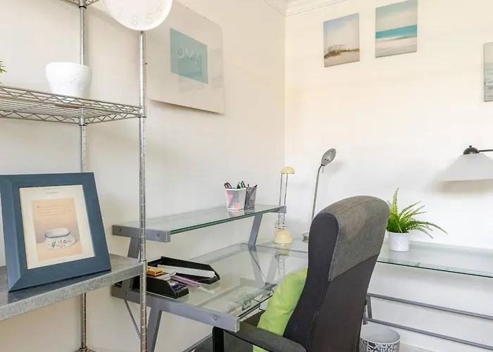 게스트하우스 Escape To Your Private Pool, Sea Views And Bbq 2*